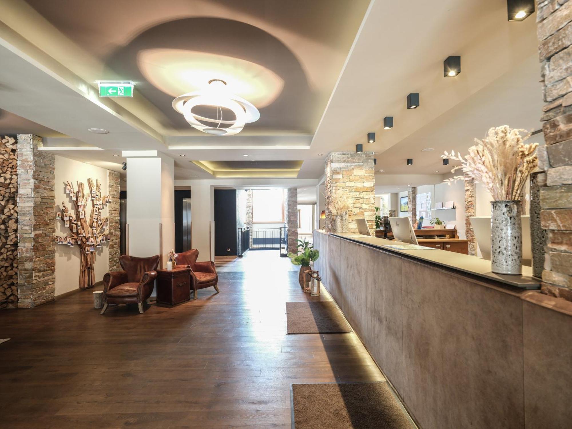 Falkensteiner Family Hotel Sonnenalpe 索内纳尔佩·纳斯费尔德 外观 照片