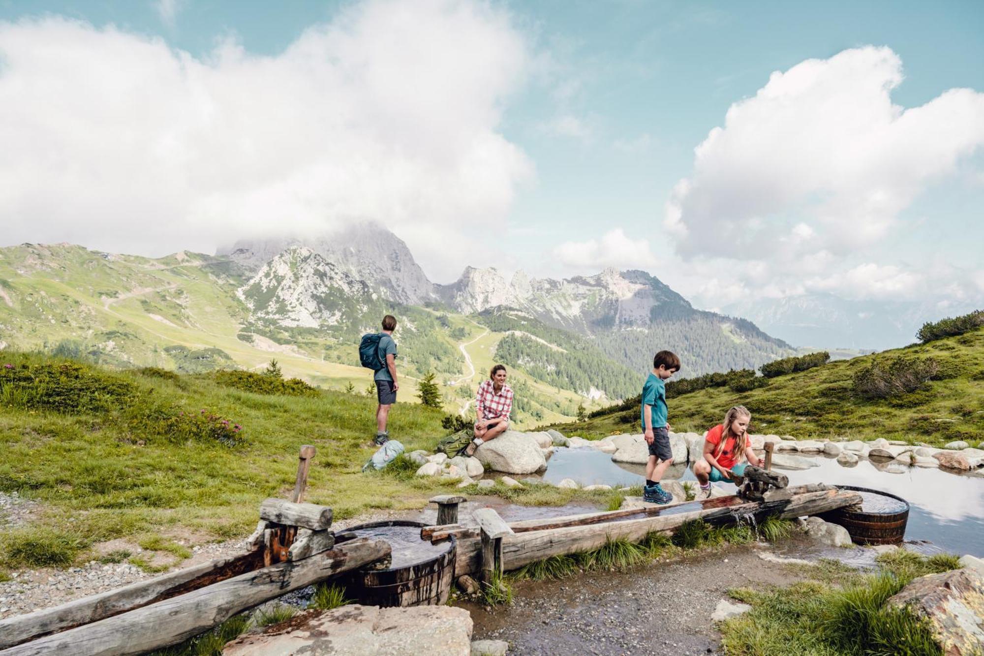 Falkensteiner Family Hotel Sonnenalpe 索内纳尔佩·纳斯费尔德 外观 照片