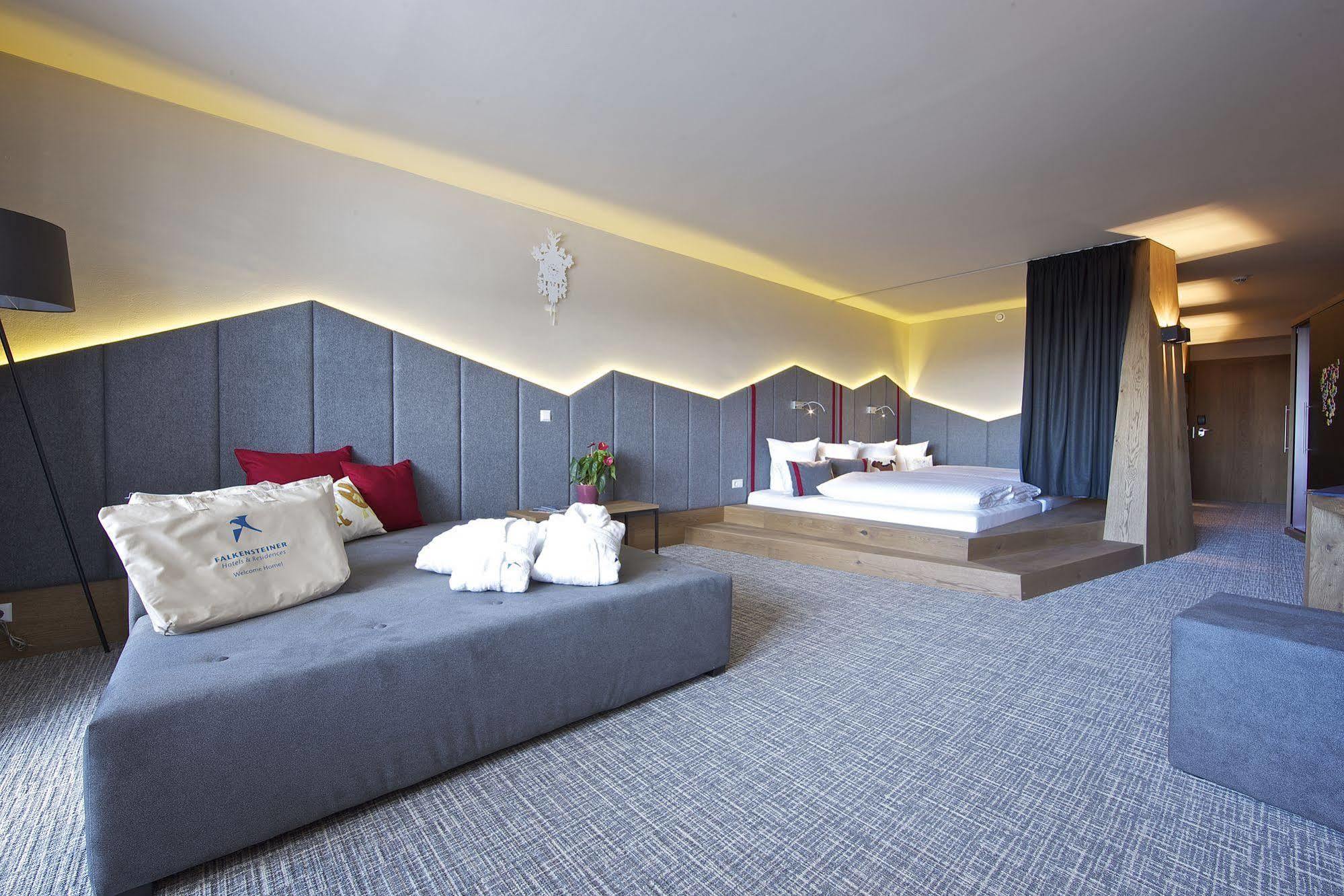Falkensteiner Family Hotel Sonnenalpe 索内纳尔佩·纳斯费尔德 外观 照片