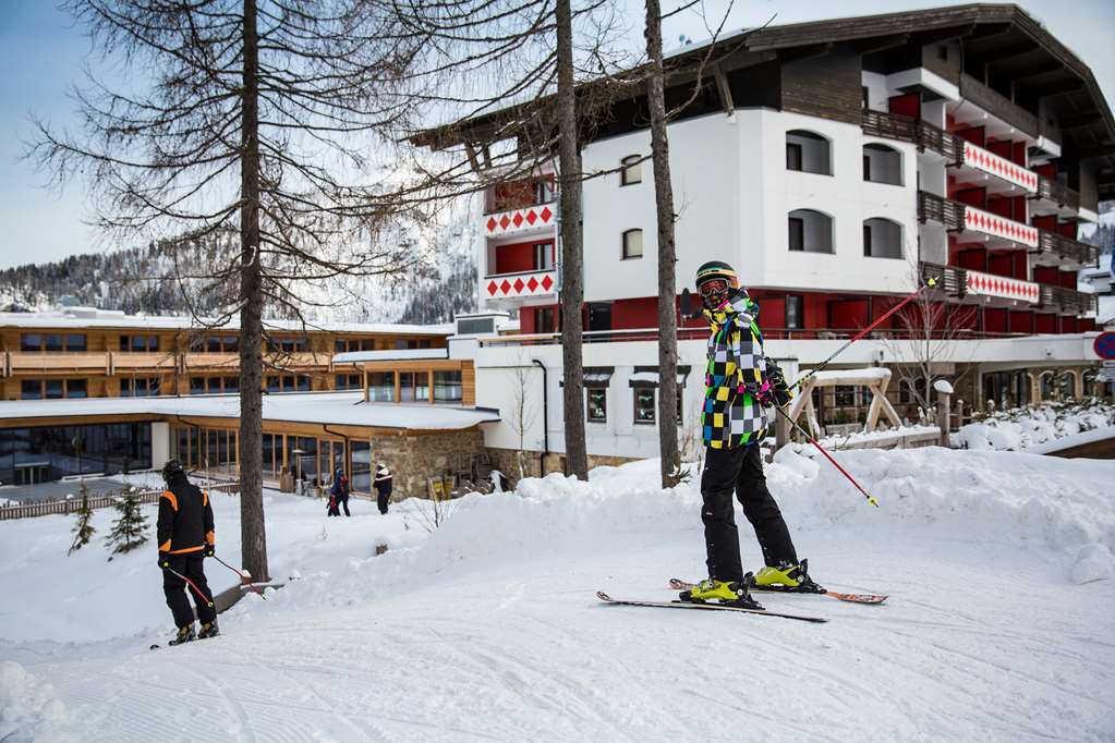 Falkensteiner Family Hotel Sonnenalpe 索内纳尔佩·纳斯费尔德 外观 照片